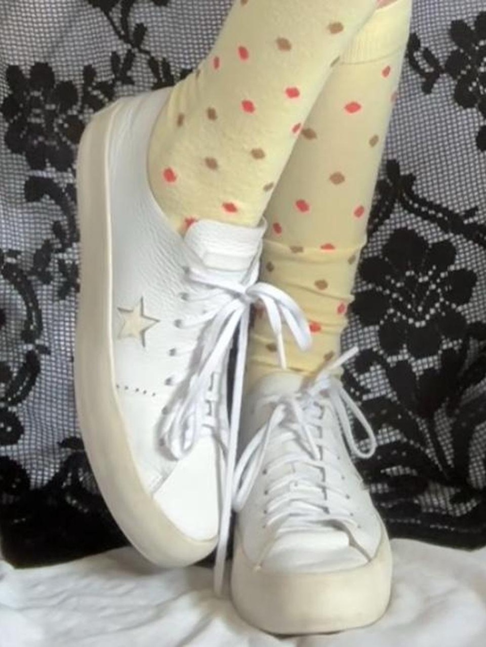 converse one star white trainers